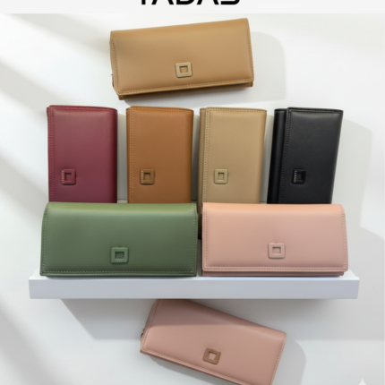 Portfel  z zapięciem na klapkę