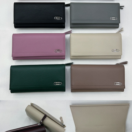 Portfel  z zapięciem na klapkę